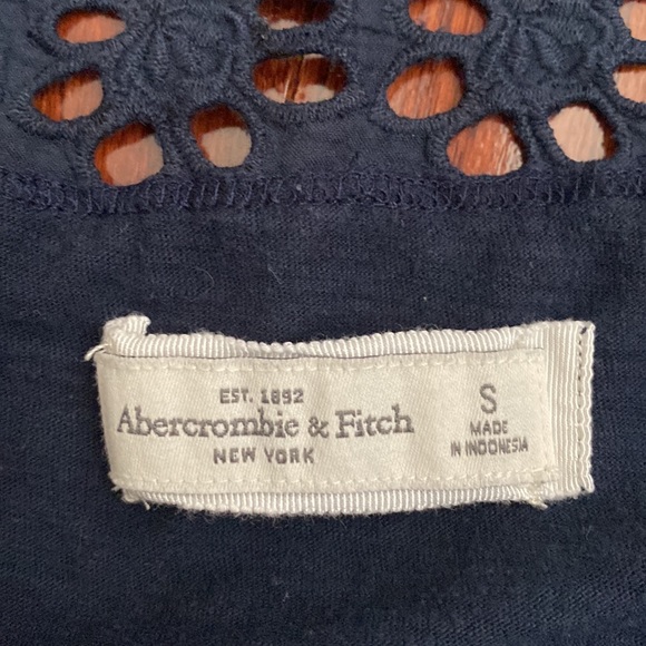 Abercrombie & Fitch Navy Blue Top - Picture 2 of 9